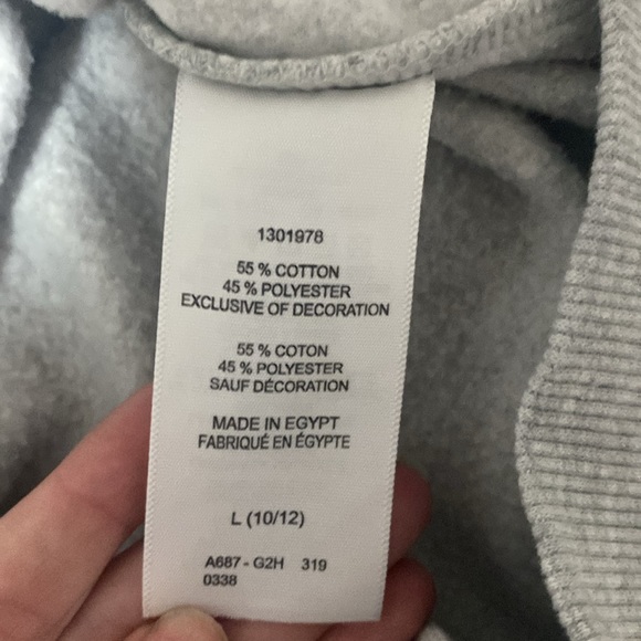 Grey, Levi’s, crewneck, sweater, kids large, comfortable, simple, good condition - Picture 5 of 9